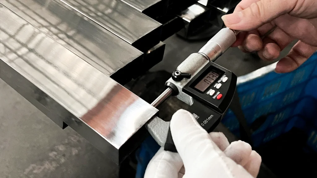 E-Stainless-about-us-stainless-steel-tube-wall-thickness-measurement
